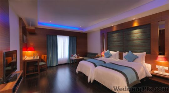 Goldfinch Retreat Hotels weddingplz