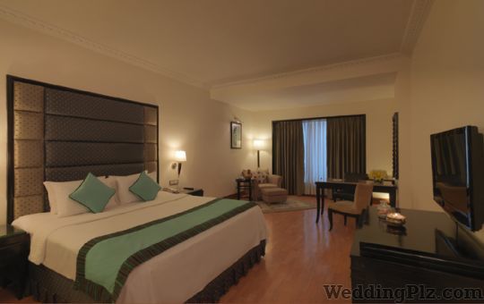 Goldfinch Hotels Hotels weddingplz