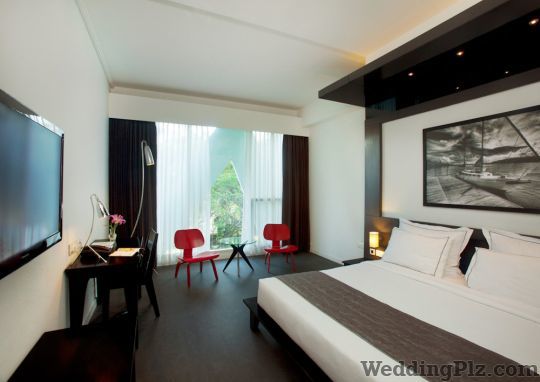 Escape Hotel and Spa Hotels weddingplz