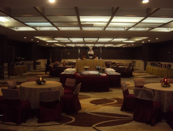 Parkland Retreat New Delhi Hotels weddingplz