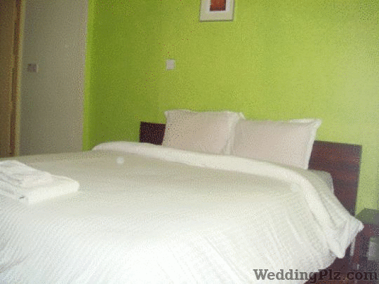 Transit Hotel Hotels weddingplz