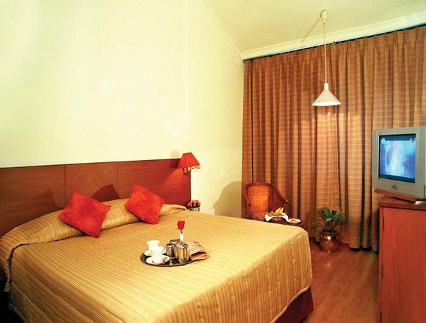 Hotel K.C. Plaza Hotels weddingplz