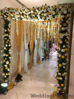 Mahagun Sarovar Portico Hotel Hotels weddingplz