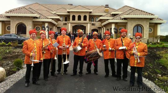 Bijal Parekh And Group Bands weddingplz