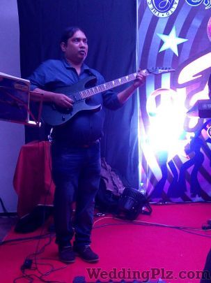 Muzik Machine Pop Band Bands weddingplz