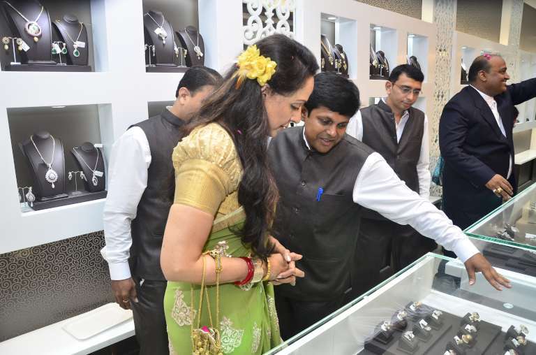 Shubham Motiwala And Jewellers Pvt. Ltd. Jewellery weddingplz