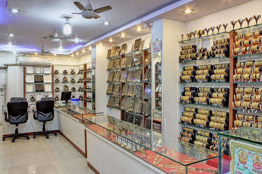 Suwarnsparsh Gems And Jewellery Pvt. Ltd. Jewellery weddingplz