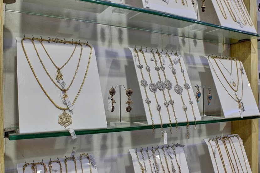 Suwarnsparsh Gems And Jewellery Pvt. Ltd. Jewellery weddingplz