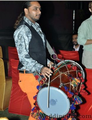 Pardeep Rana No 1 Dhol Wala Live Performers weddingplz