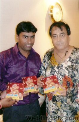 Shiv Bhardwaj and Party Live Performers weddingplz