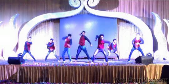 AGroove Entertainers Live Performers weddingplz