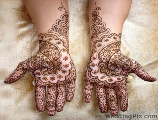 Rakesh Mehandi Wala Mehndi Artists weddingplz
