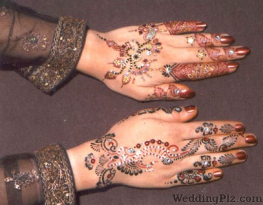 Bollywood Mehendi Queen Mehndi Artists weddingplz