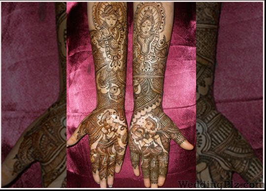 Kalpana Mehendi Designer and Academy Mehndi Artists weddingplz