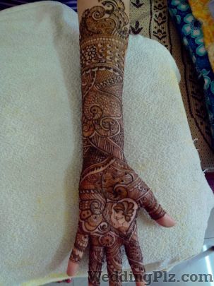 Mehndi By Jayshree Mehndi Artists weddingplz