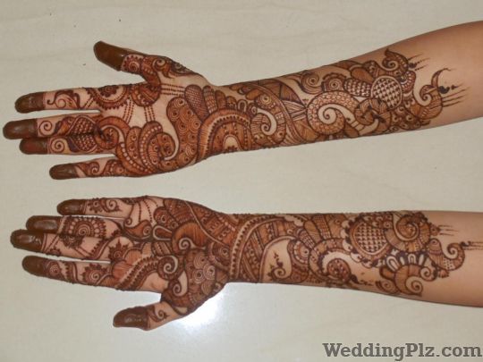 Mehndi By Jayshree Mehndi Artists weddingplz