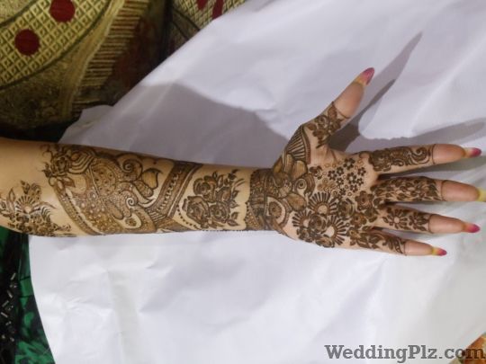 Mehndi By Jayshree Mehndi Artists weddingplz
