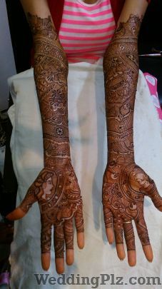 Aksha Shah Mehendi Designer Mehndi Artists weddingplz