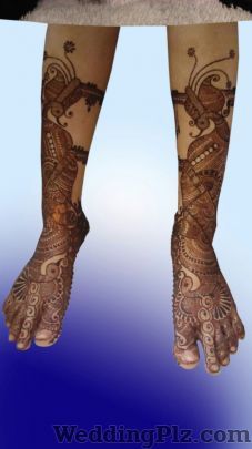 Gayatri Mehendi Artist Mehndi Artists weddingplz