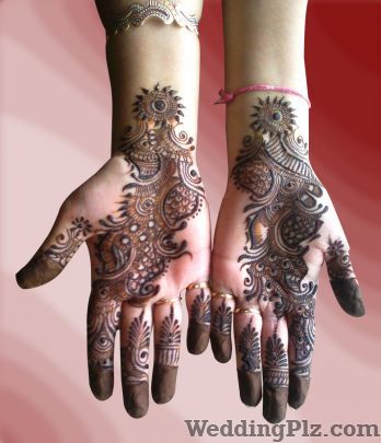 Gayatri Mehendi Artist Mehndi Artists weddingplz
