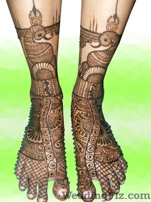 Gayatri Mehendi Artist Mehndi Artists weddingplz