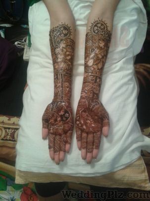 Nirmala Asthana Mehndi Artists weddingplz
