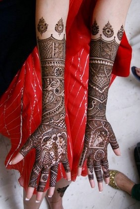 Shenaz A. Hussaini Mehndi Artists weddingplz