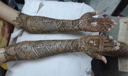 Vidhi Art Mehndi Artists weddingplz