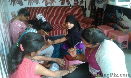 Vikas Mehandi Art and Classes Mehndi Artists weddingplz