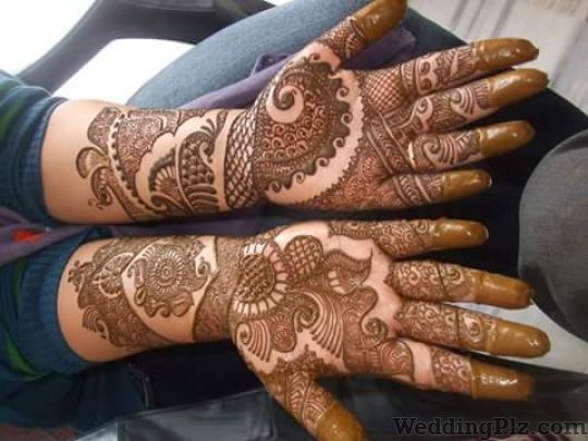 Vikas Mehandi Art and Classes Mehndi Artists weddingplz