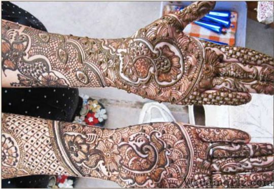 Pawan Mehandi Arts Mehndi Artists weddingplz