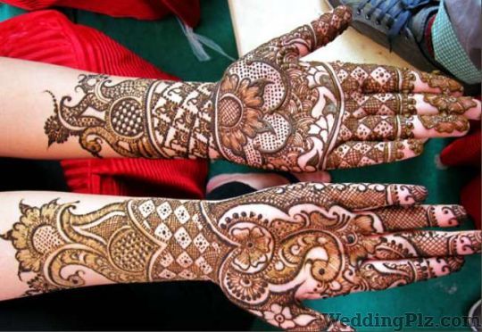 Pawan Mehandi Arts Mehndi Artists weddingplz