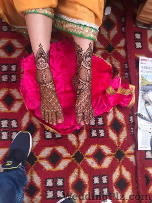 Raju Mehandi Janakpuri Mehndi Artists weddingplz
