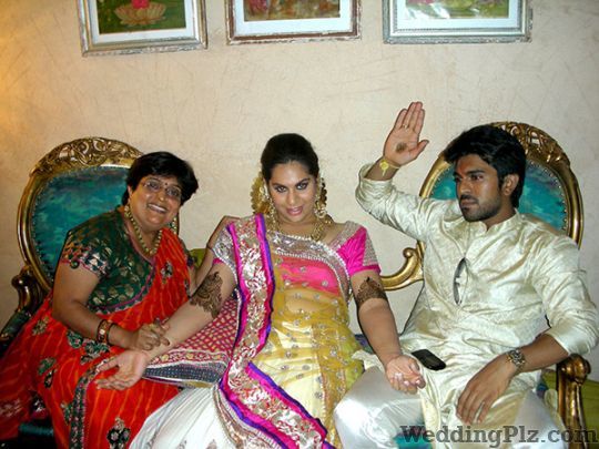 Veena Nagda Mehndi Artists weddingplz