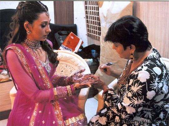 Veena Nagda Mehndi Artists weddingplz