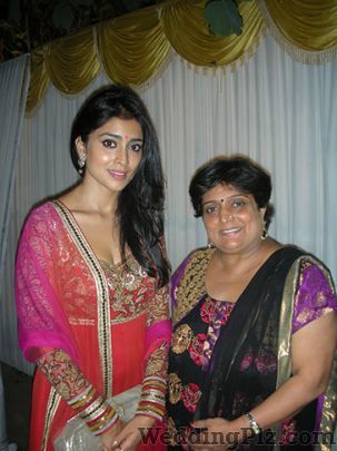 Veena Nagda Mehndi Artists weddingplz
