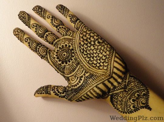 Ajay Mehandi Art by A K Sharma Mehndi Artists weddingplz