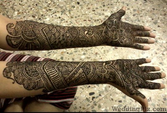 Karishms Creation Mehndi Artists weddingplz
