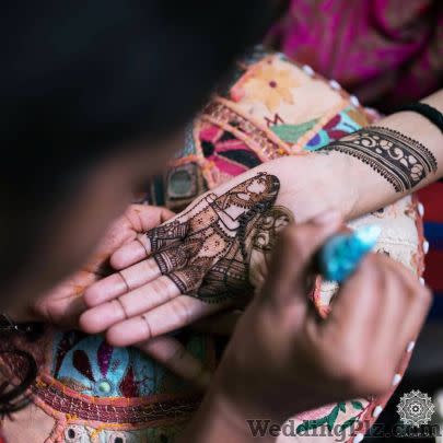 Alankritaa Mehndi Artists weddingplz