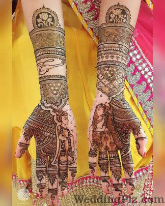 Alankritaa Mehndi Artists weddingplz