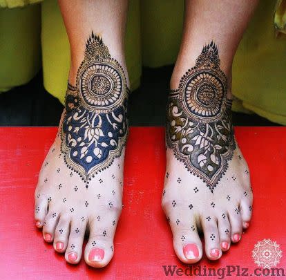 Alankritaa Mehndi Artists weddingplz