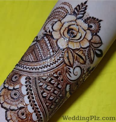 Harshita Mehandi Artist Mehndi Artists weddingplz