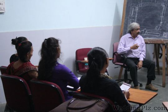 Perrsona Finishing Academy Personality Development Classes weddingplz