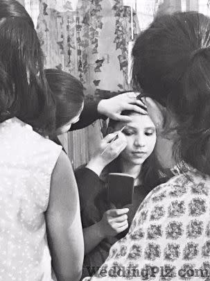 Dash Grooming School Personality Development Classes weddingplz