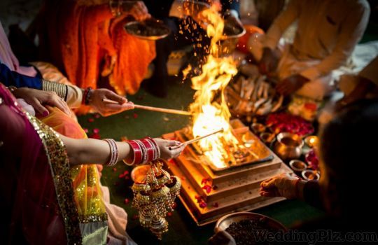 Candid Tales Photographers and Videographers weddingplz