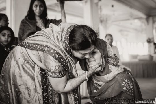 Candid Tales Photographers and Videographers weddingplz