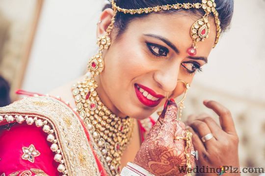 Avnish Dhoundiyal Photography Photographers and Videographers weddingplz