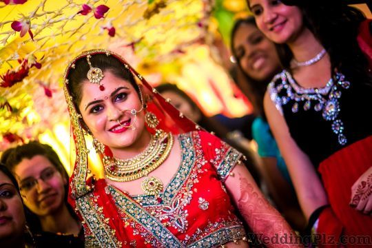 Pictography Photoservices Photographers and Videographers weddingplz