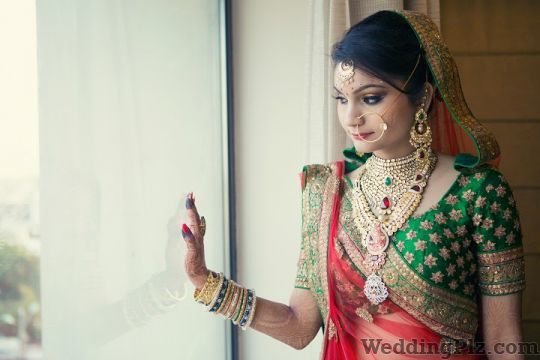 Ticklish Blinks Photographer Photographers and Videographers weddingplz