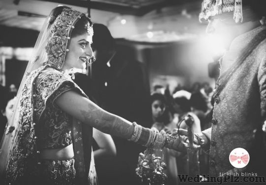 Ticklish Blinks Photographer Photographers and Videographers weddingplz